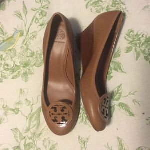 Tory Burch medium brown wedges - 9